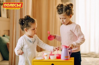 Забавная тележка + набор детской посуды (31 элем.) арт.44389